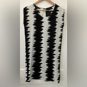 XS - BlendShe - Sleeveless Round Neck Dress